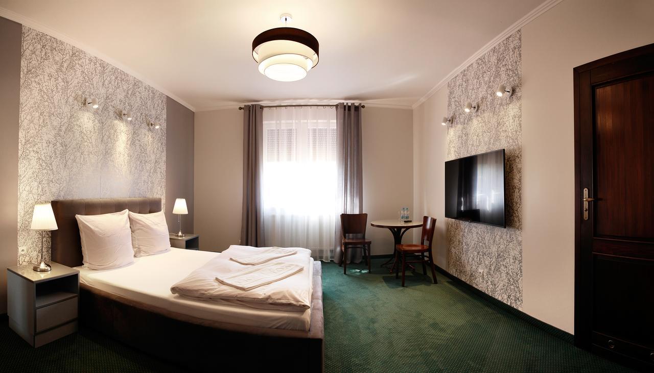 Hotel Fox Wolbórz